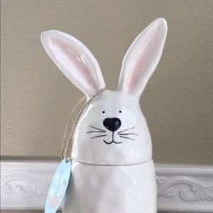 Meet your Posher, Connie